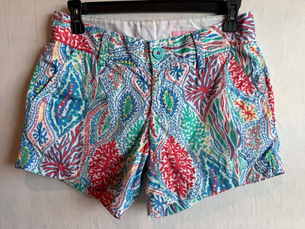 Lilly Pulitzer The Callahan Short in Let Minnow Print